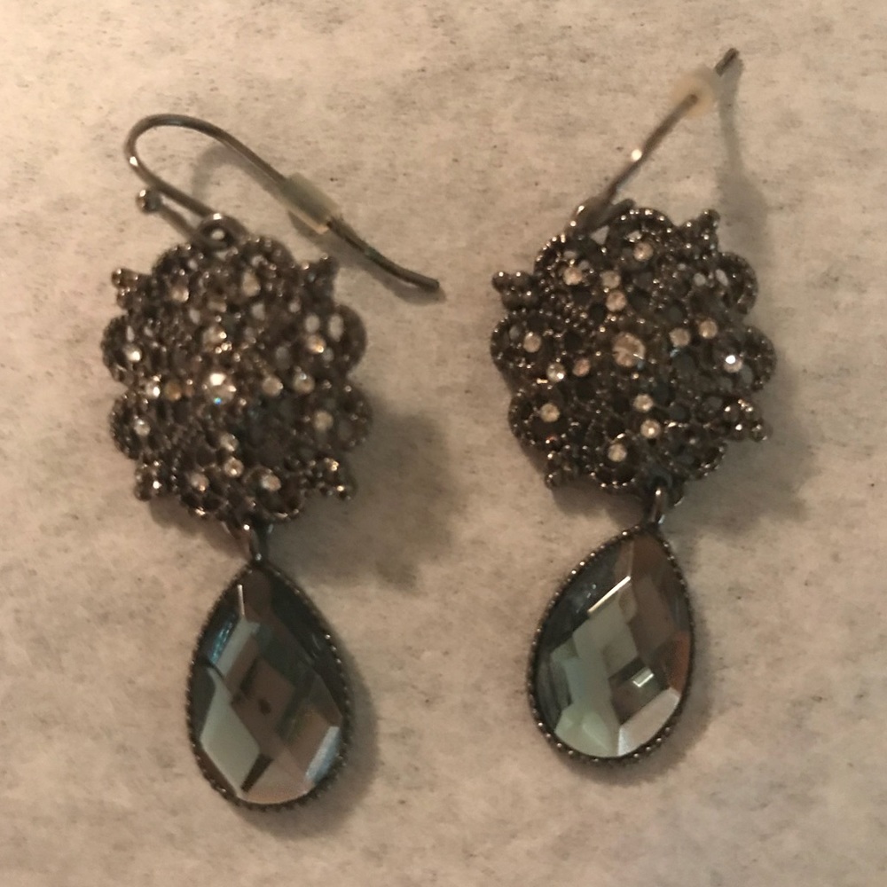 Earrings - Picture 3 of 3